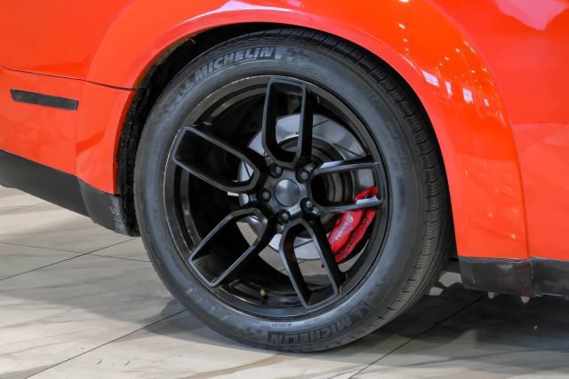 Used 2018 Dodge Challenger SRT Hellcat RWD image 52