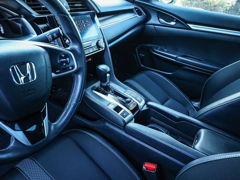 Used 2020 Honda Civic Sport image 27