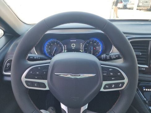 New 2026 Chrysler Pacifica Pinnacle image 16