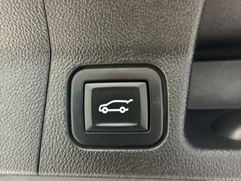 Used 2017 GMC Acadia SLT image 43