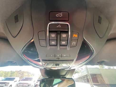 Used 2017 Maserati Levante S image 24