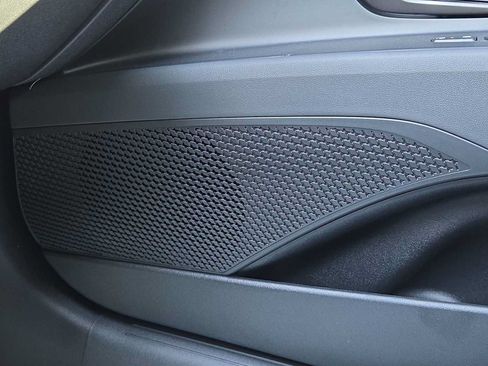 New 2026 Hyundai Elantra SEL Sport FWD image 30