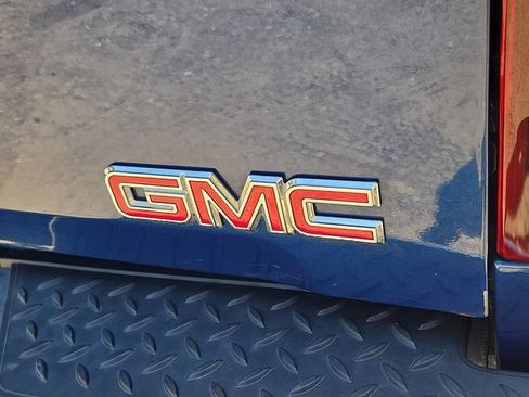 Used 2005 GMC Canyon SLE w/ Safe And Sound Package AWD/4WD image 29
