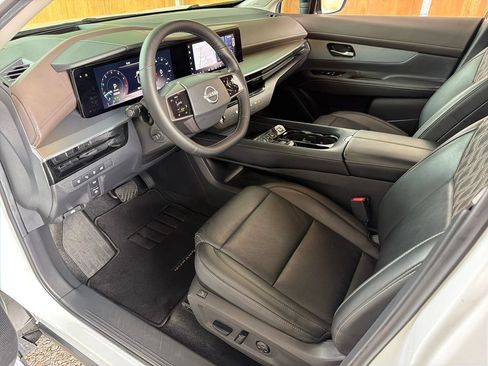 Used 2025 Nissan Murano Platinum w/ Cargo Package AWD/4WD image 2