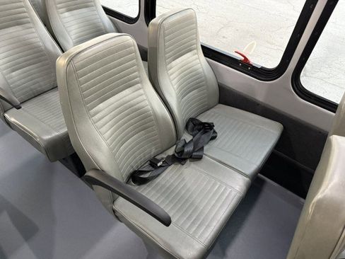 Used 2021 Ford F550 2WD Regular Cab Super Duty image 26