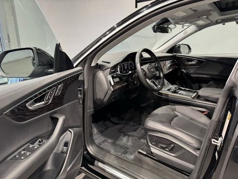 Used 2022 Audi Q8 Premium Plus image 10