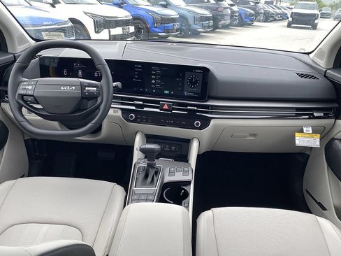 New 2026 Kia Sportage EX FWD image 24