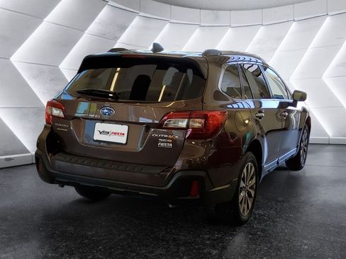 Used 2019 Subaru Outback 3.6R Touring w/ Popular Package #3A AWD/4WD image 4