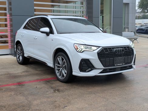 Certified 2024 Audi Q3 2.0T Premium Plus w/ Premium Plus Package image 2
