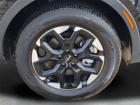 Used 2025 Kia Sorento S image 28