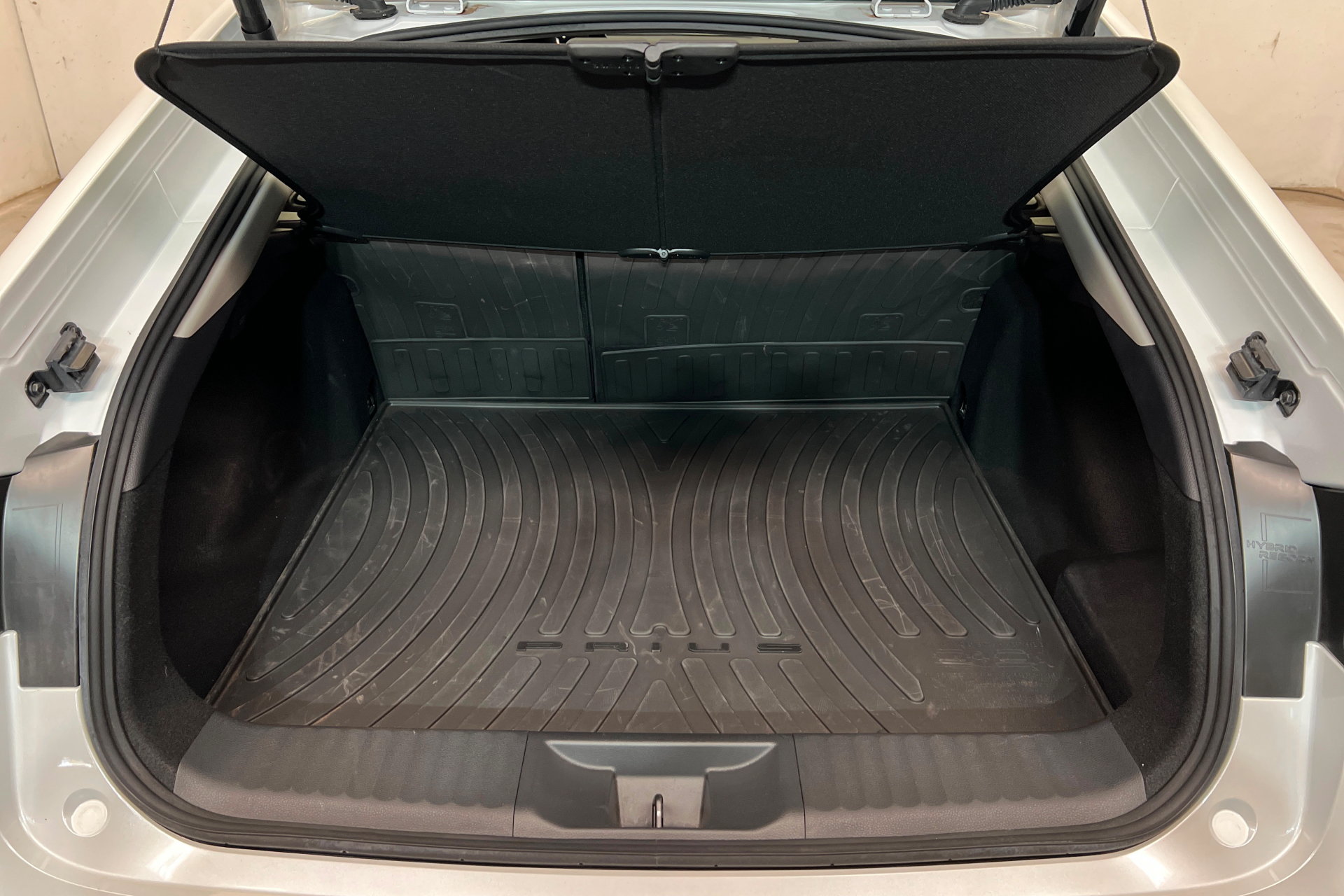 Certified 2026 Toyota Prius Plug-In Hybrid w/ Limited Premium Package FWD image 23