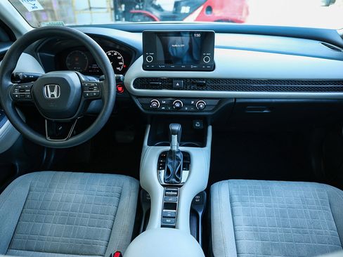 Used 2025 Honda HR-V LX image 16