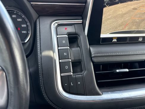 Used 2021 Chevrolet Tahoe LT RWD image 18