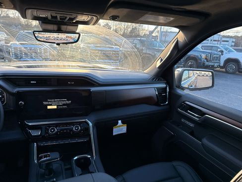 New 2026 GMC Sierra 1500 Denali w/ Denali Reserve Package image 14