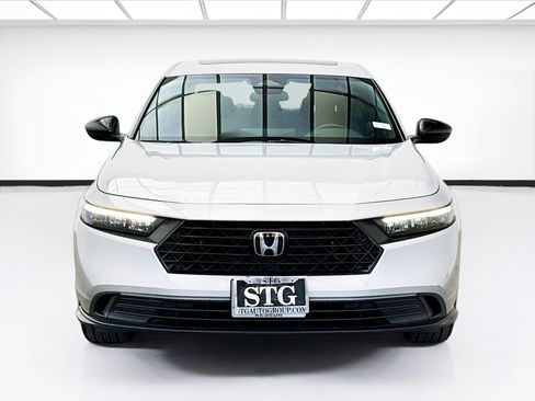 Used 2024 Honda Accord Sport image 2