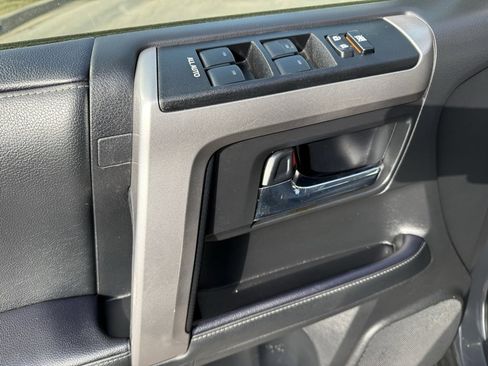 Used 2024 Toyota 4Runner SR5 Premium image 17