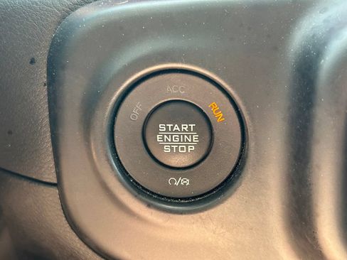 Used 2021 Jeep Wrangler Rubicon AWD/4WD image 23