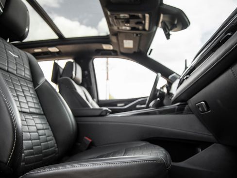 Used 2023 Cadillac Escalade V image 48