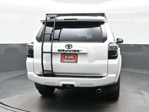 Used 2021 Toyota 4Runner Trail Special Edition AWD/4WD image 5