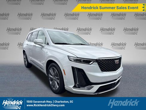 Used 2025 Cadillac XT6 Premium Luxury w/ Technology Package AWD/4WD image 1