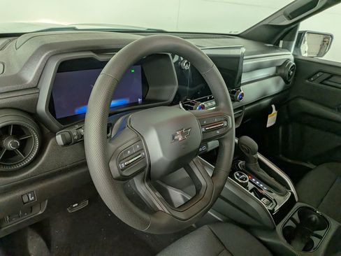 New 2026 Chevrolet Colorado Trail Boss AWD/4WD image 16