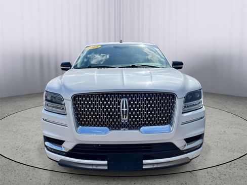 Used 2018 Lincoln Navigator Select AWD/4WD image 39