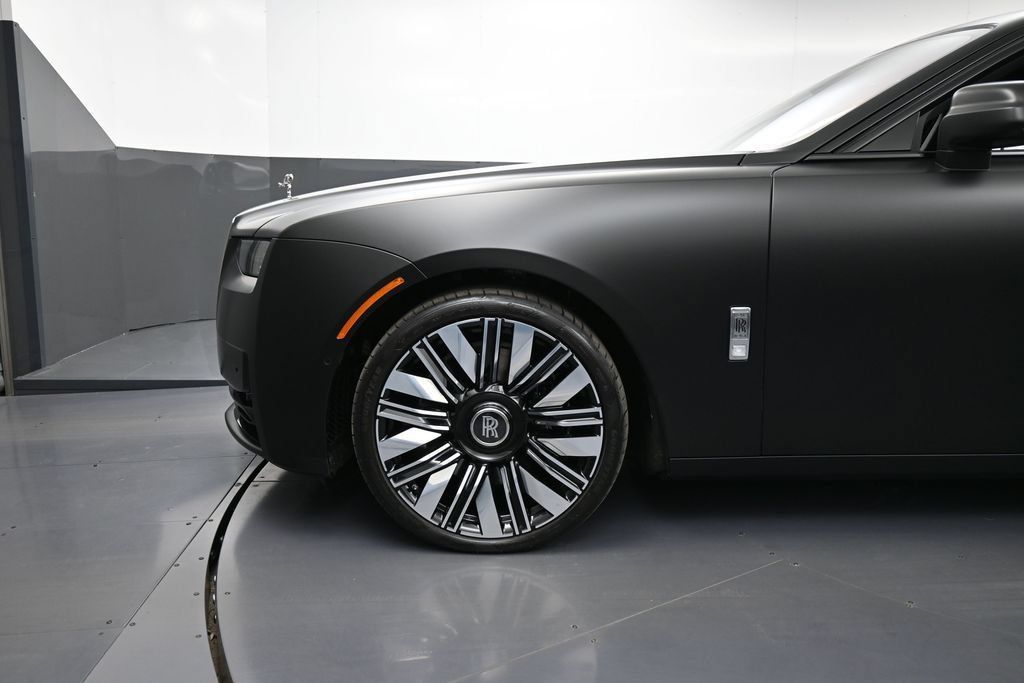 Used 2026 Rolls-Royce Ghost AWD/4WD image 12