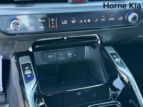 New 2026 Kia Sorento SX Prestige AWD/4WD image 16