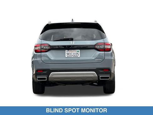 Certified 2024 Honda Pilot Touring image 7