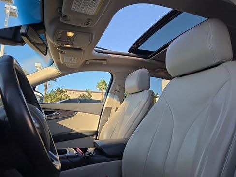 Used 2016 Lincoln MKX Reserve w/ Luxury Package image 3