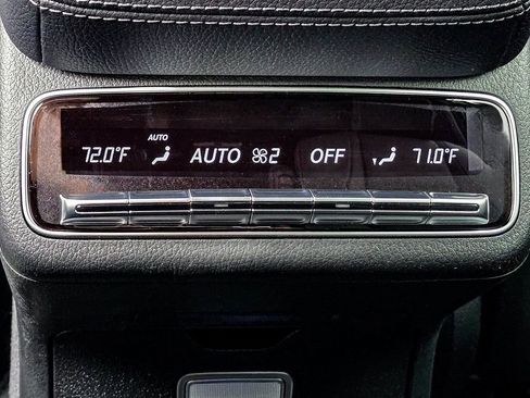 New 2026 Mercedes-Benz GLS 580 4MATIC image 31