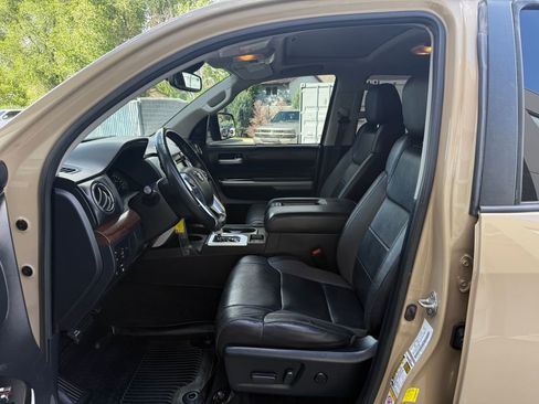Used 2018 Toyota Tundra Limited w/ Limited Premium Package AWD/4WD image 18