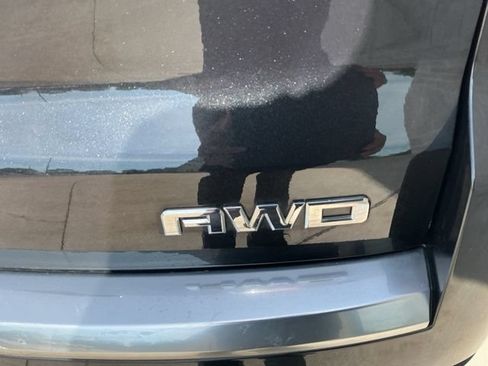 Used 2015 GMC Acadia Denali AWD/4WD image 32