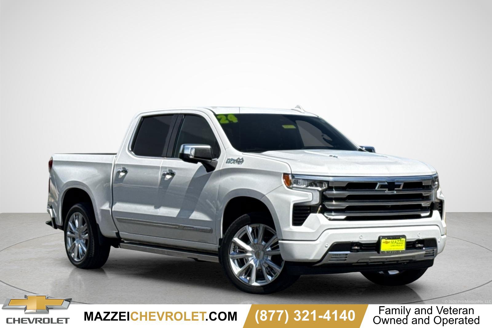 Used 2024 Chevrolet Silverado 1500 High Country w/ High Country Premium Package AWD/4WD image 1