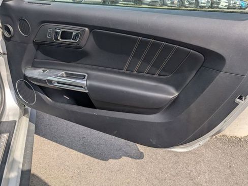 Used 2017 Ford Mustang GT Premium image 28