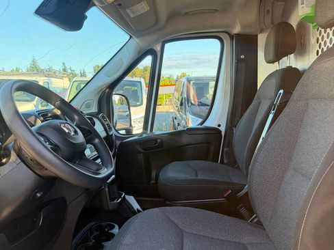 Used 2023 RAM ProMaster 3500 FWD image 11