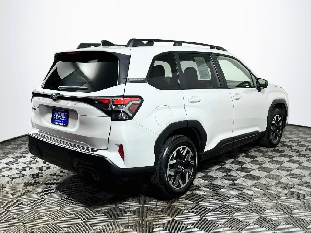 Certified 2025 Subaru Forester Premium AWD/4WD image 7