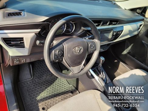 Used 2016 Toyota Corolla LE image 25