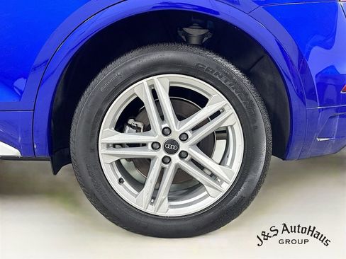 Used 2024 Audi Q5 e Premium Plus w/ Premium Plus Package image 39