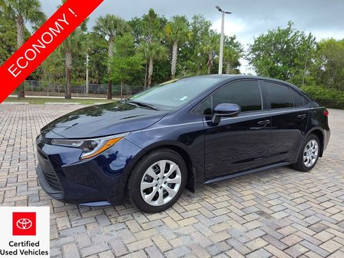 Certified 2025 Toyota Corolla LE FWD image 3