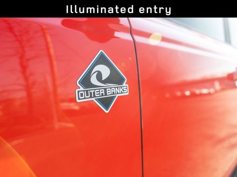 Used 2023 Ford Bronco Outer Banks image 16