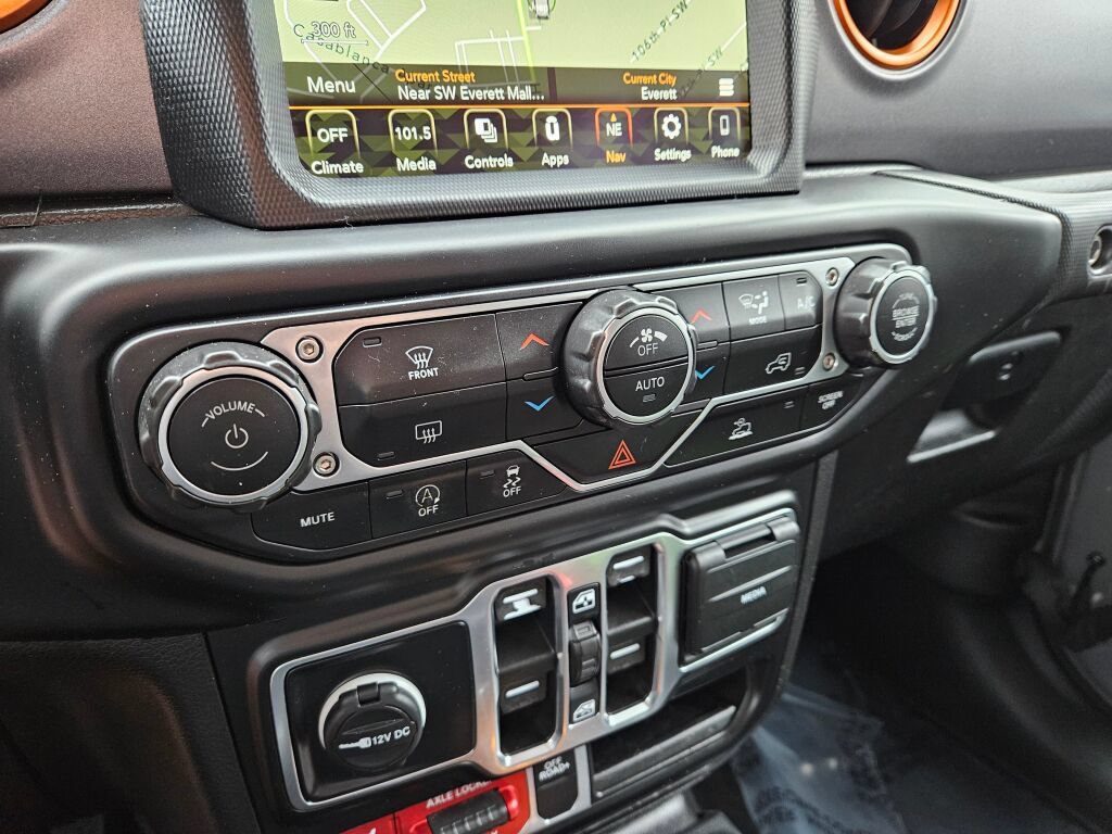 Used 2022 Jeep Gladiator Mojave w/ LED Lighting Group AWD/4WD image 24