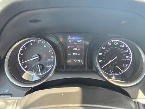 Used 2022 Toyota Camry SE image 20
