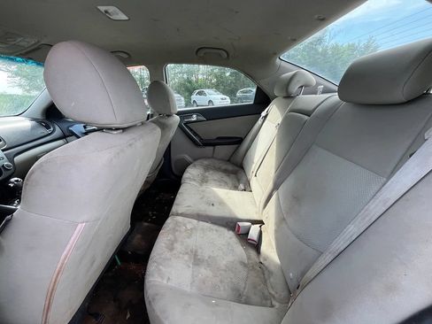 Used 2013 Kia Forte EX FWD image 19