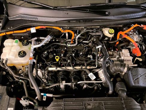 Used 2025 Ford Escape SE w/ PHEV Premium Package FWD image 27