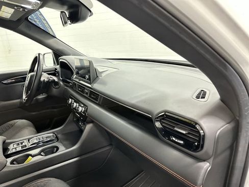 Used 2025 Honda Pilot Sport image 27