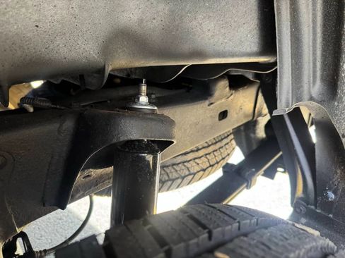 Used 2011 Toyota Tacoma 4x4 Access Cab V6 w/ TRD Sport Pkg image 23