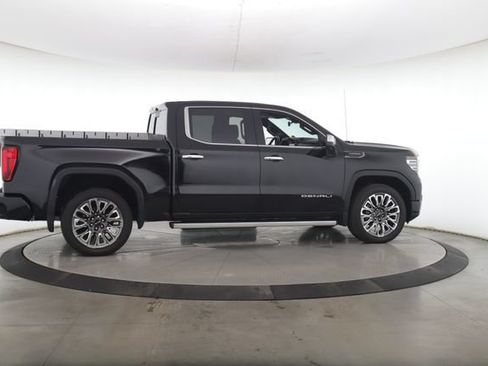 Used 2023 GMC Sierra 1500 Denali Ultimate AWD/4WD image 6