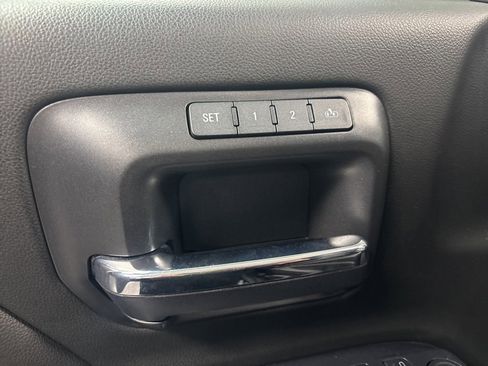 Used 2018 Chevrolet Silverado 2500 High Country w/ Duramax Plus Package image 32