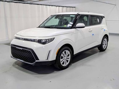 New 2025 Kia Soul LX